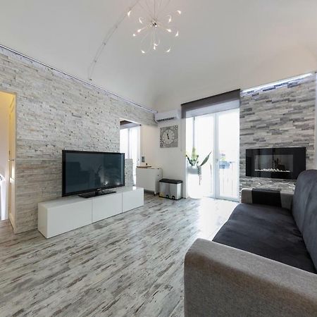 Amuri Holiday Apartment 切法卢 外观 照片